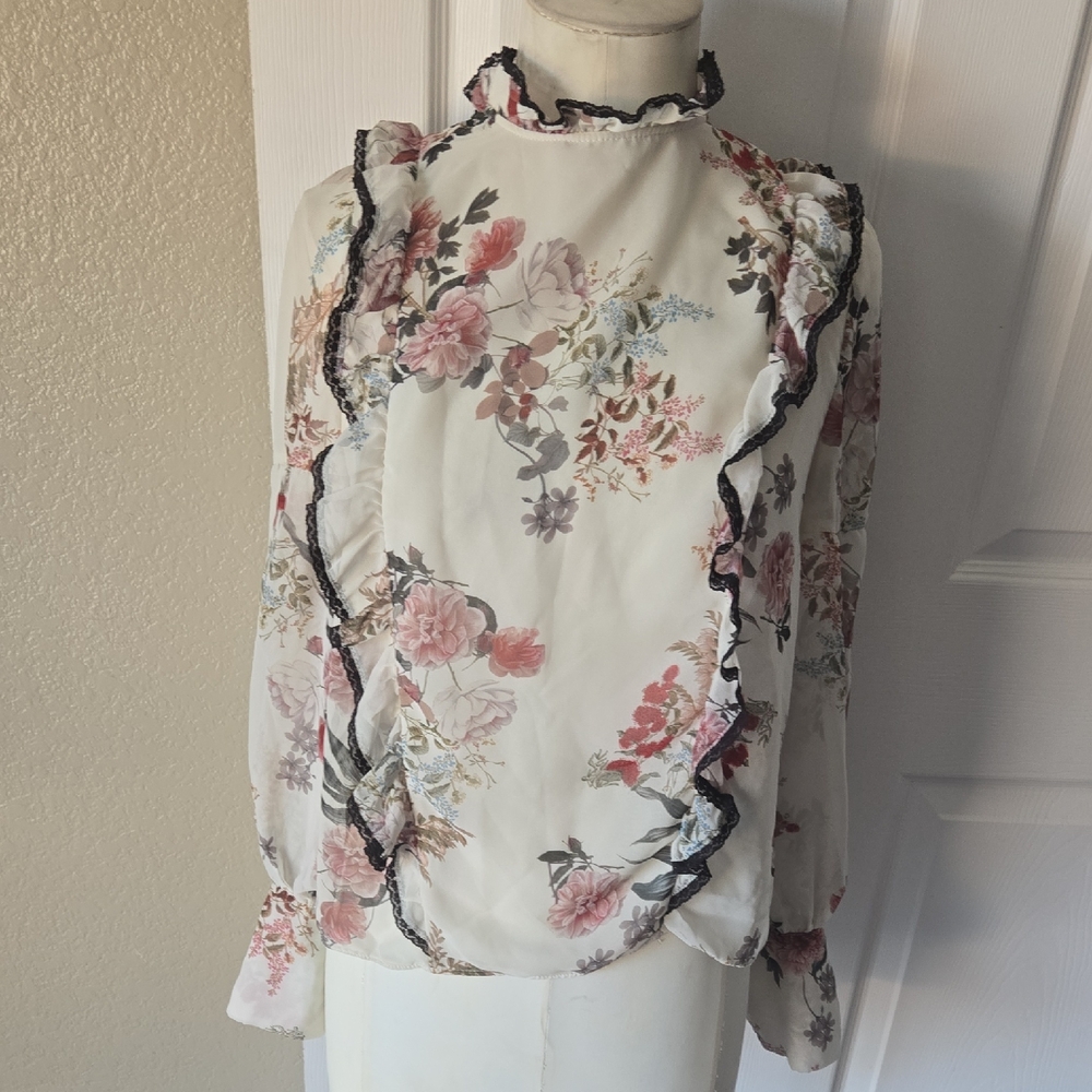 Zara Woman Premium Denim Collection Floral Ruffle Lace Trim Blouse Small